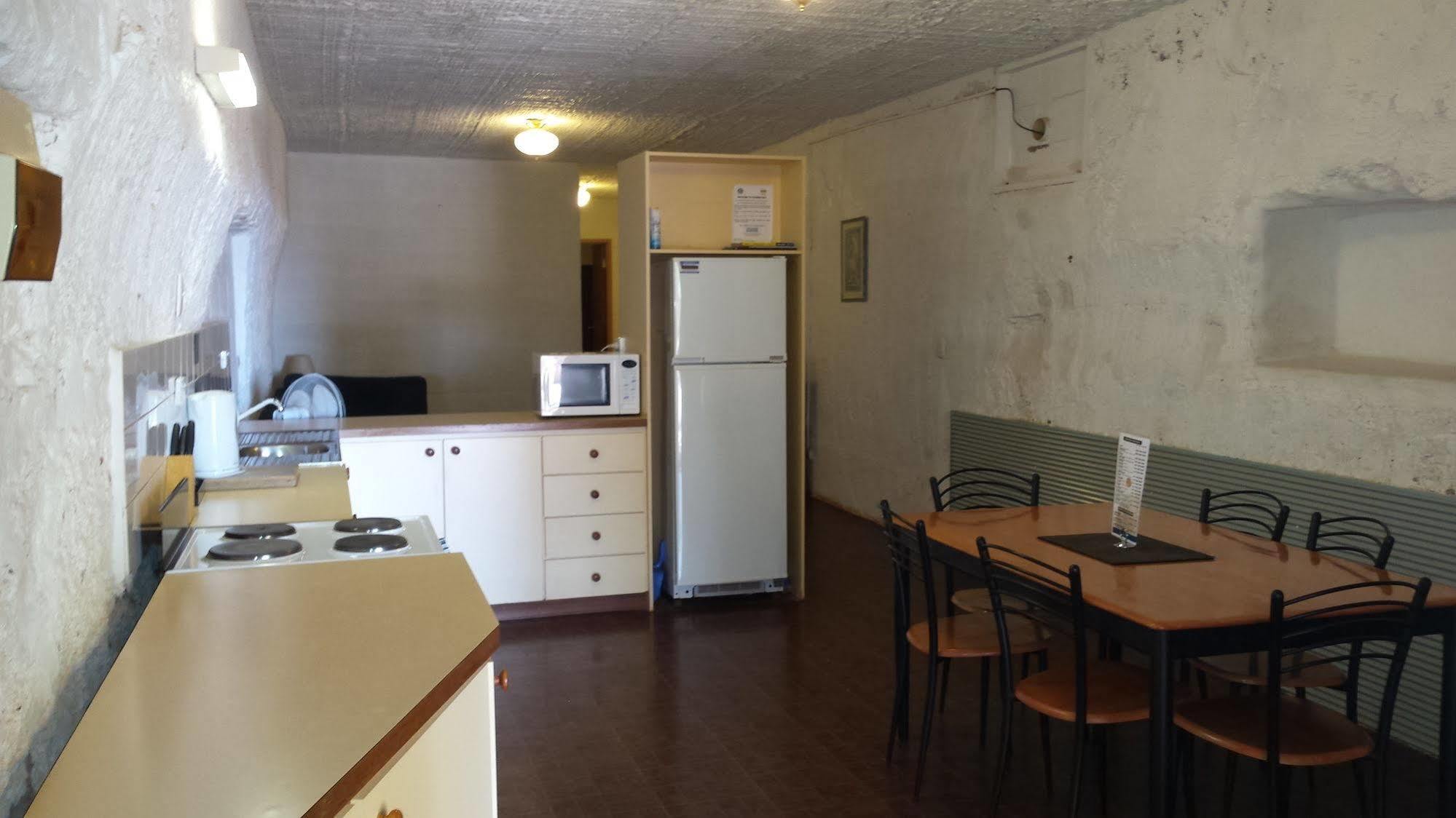 Desert View Apartments Coober Pedy Luaran gambar